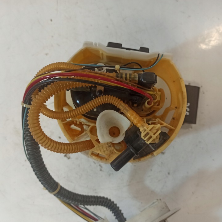 фото №4, Mercedes-benz w177 amg a35 2.0 b насос топлива a2474703300