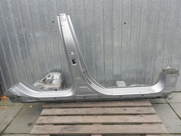 фото №1, Volvo v60 ii s60 i рестайлінг 477 46 поріг стійка крило лівий