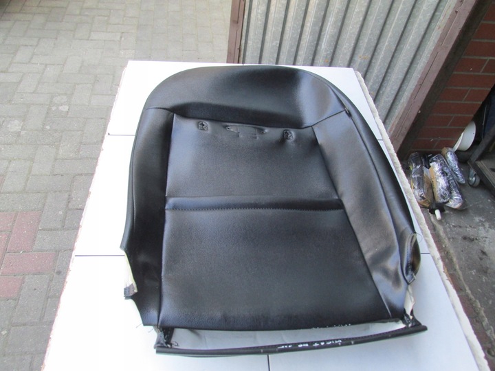 фото №6, Гарна оббивка спинка сидіння шкіра kuga mk1