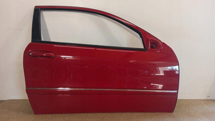 фото №1, Mercedes clc w203 дверь правый перед k. 590
