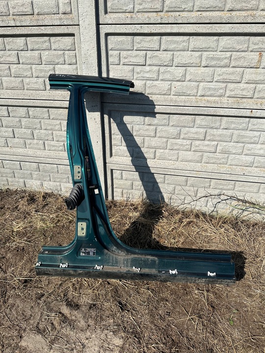 фото №1, Порог стойка правые обшивка mercedes w211