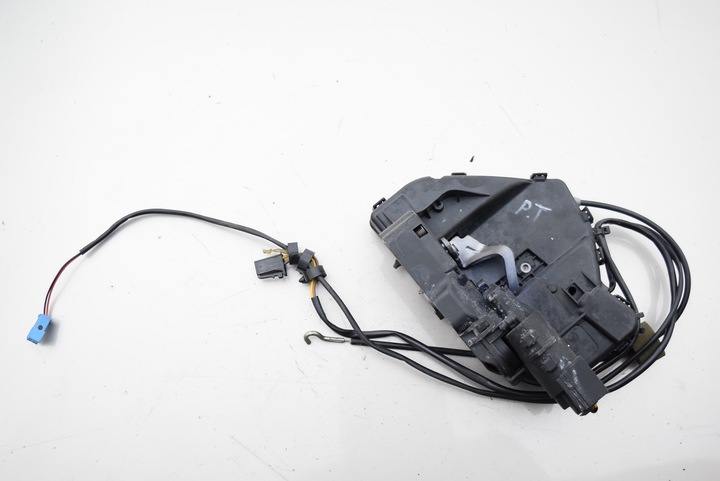 фото №1, Mercedes w211 4.0 замок праві зад keyless eu