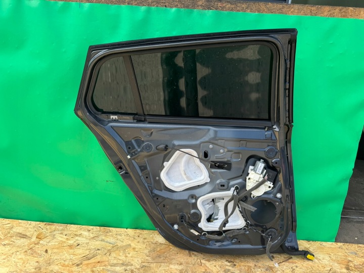 фото №11, Двери левые задние renault megane 3 iii 08- lak: teb66 120um w цвет универсал