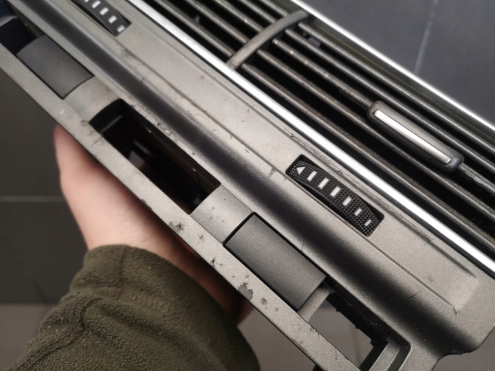 фото №15, Панель решітка повітропровід audi a6 c6 4f1820951d