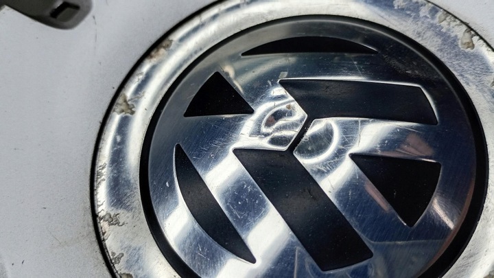 фото №12, Ковпачки алюмінієвий диск vw оригінальний номер 3c0601149q vw 145mm