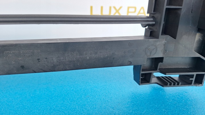 фото №9, Mercedes a w177 жалюзи верхняя i нижняя комплект оригинал