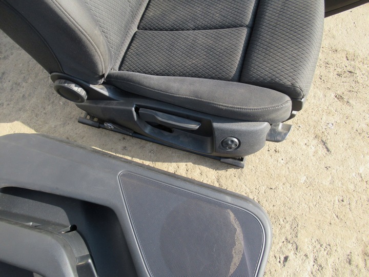 фото №8, Audi a6 c7 універсал сидіння ковші підігрів матеріал диван обшивки ambiente