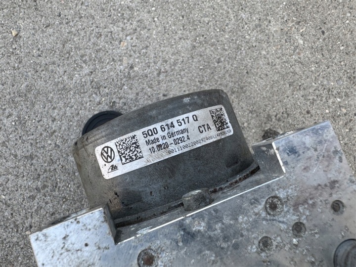 фото №5, Насос модуль керування abs 5q0614517q seat leon 3 iii 12-16r 13r