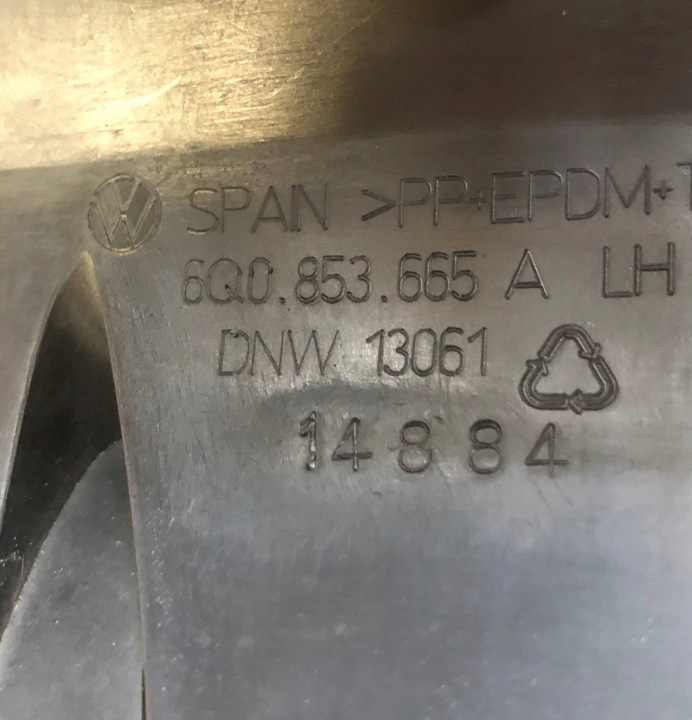 фото №13, Решётка w бампер левая vw polo 6r 02- 6q0853665a