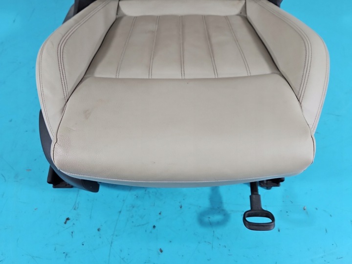 фото №8, Сидіння лівий праві шкіра комплект диван skoda karoq 17-21 європа