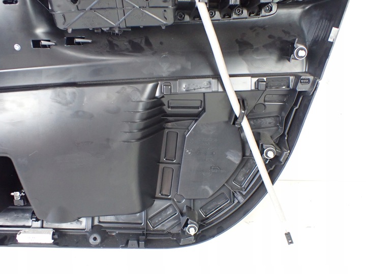 фото №8, Оббивка боковина двері лівий перед bmw f26 75807661