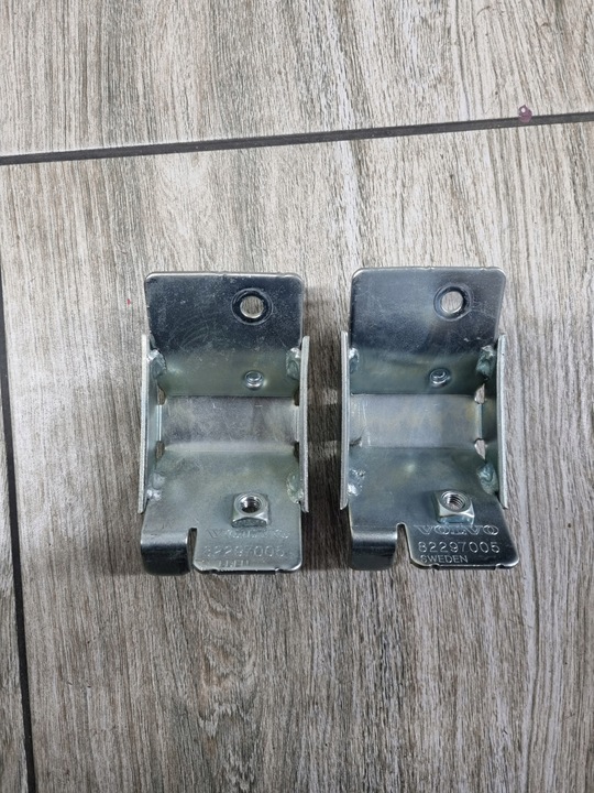 фото №1, Кріплення полиці задньої верхньої volvo fh 4