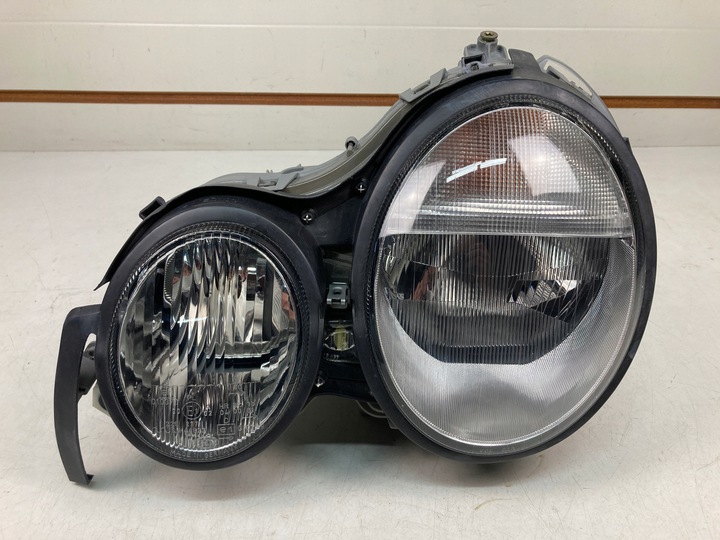 фото №1, Лампа ліва передня mercedes e клас w210 a210 ксенон нова 144869