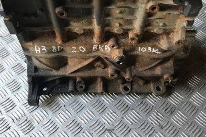 фото №9, Блок  двигуна audi a3 cabrio 8p7 038103921cj 2.0l дизель 103kw 2003