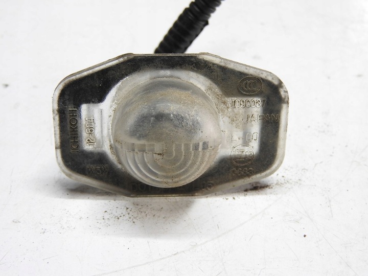 фото №1, Toyota urban cruiser 08-14 лампа освещение номерного знака регистрационный