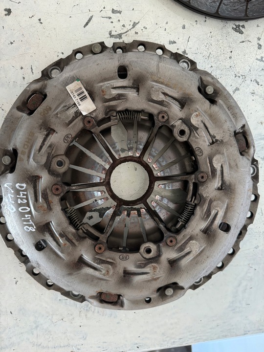 фото №7, Volvo v40 сцепление комплектные колесо двухмассовый диск прижим 2.0 d d4204t8