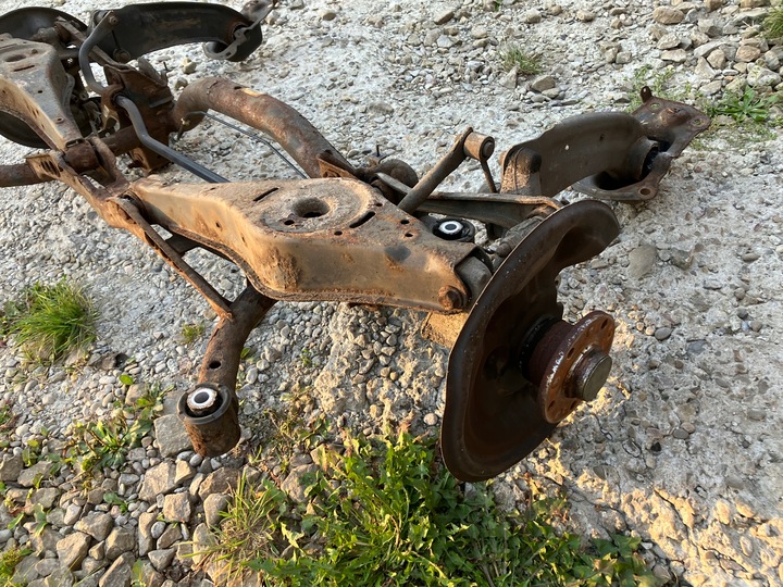 фото №7, Балка подвешивание ось задняя зад тележка универсал passat b7 3c0505235ac