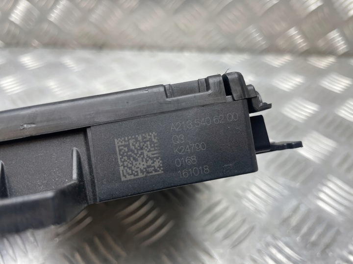 фото №11, Mercedes w213 коробка распределитель тока клемма a2135406200