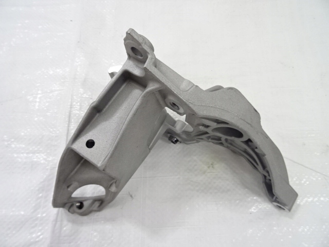 фото №7, Citroen c4 ii b7 1.6 bluehdi hdi лапи кріплення компресора компресора