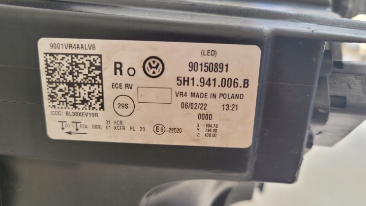 фото №11, Фара права перед led vw golf viii 5h1 2019-