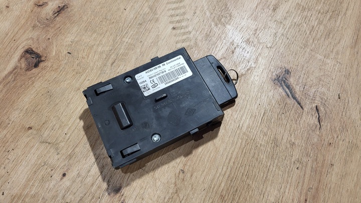 фото №5, Считыватель карт замок зажигания renault megane iii 3 hb 5d 08- 285909828r