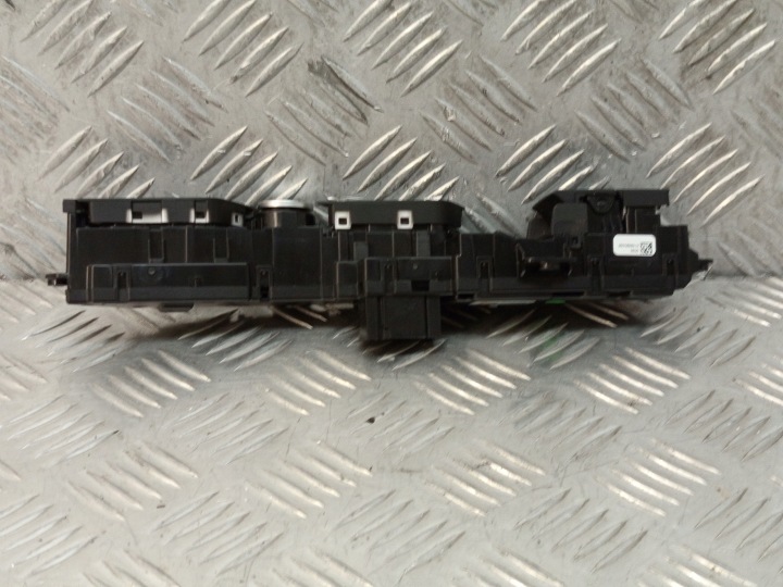 фото №8, Bmw f40 f44 g20 g21 g29 кнопка гальма ручного start stop 5a1ca56