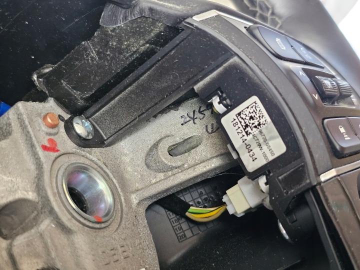 фото №13, Руль мультифункция кожа kia niro 56100g5430