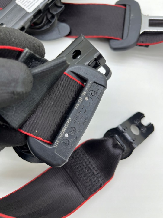 фото №13, Audi a3 8y rs3 ремни безопасности комплект оригинал 8y0357805d 8y0857706h