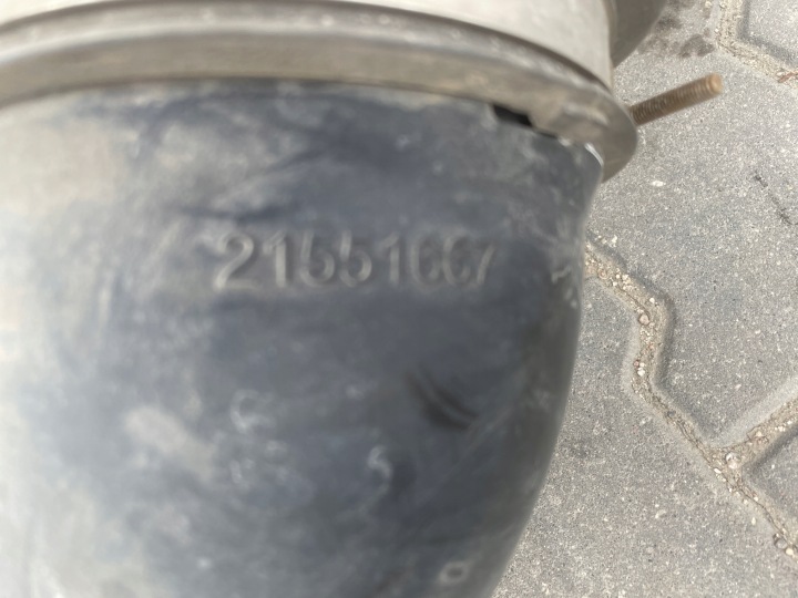 фото №9, Volvo fm4 2013-2021 комплектна корпус фільтра повітря повітропровід 21337557