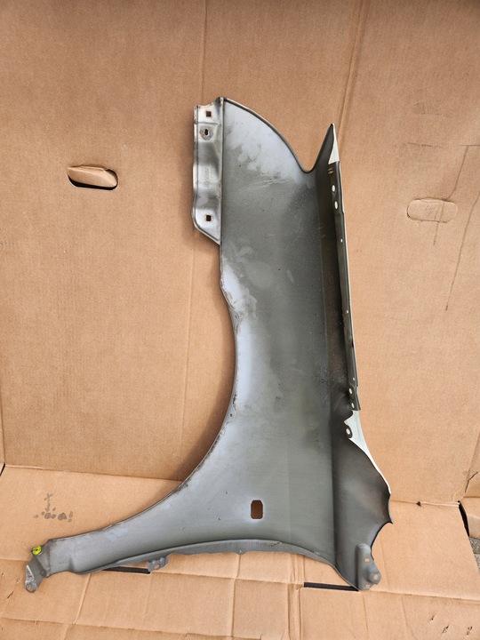 фото №9, Крило перед правий toyota avensis t25 '03-06 оригінал