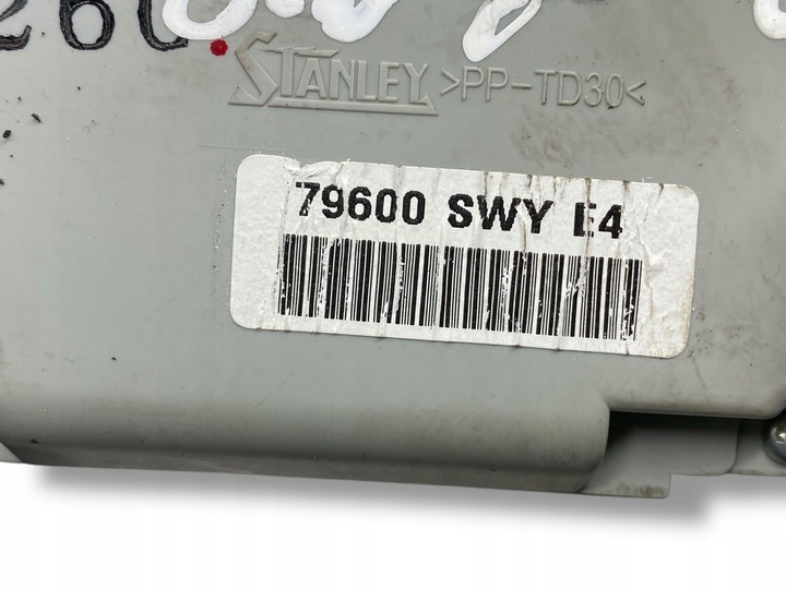 фото №7, Audi a3 s3 a3 sportback 8p 2008 панель кондиционера