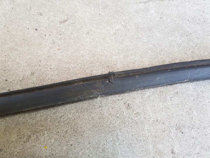 фото №7, Прокладка кузовная ниша дверь левая перед bmw e30 купе