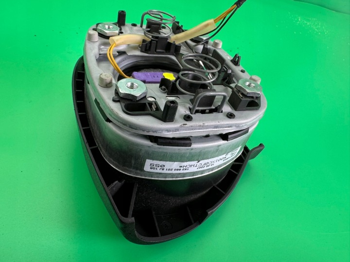 фото №13, Подушка безопасности водителя подушка жгут 1k0880201bj vw passat b6 05-10