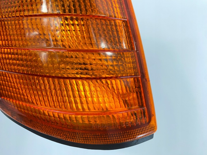 фото №13, Поворотник праве передній поворот перед mercedes w124 bosch помаранчевий