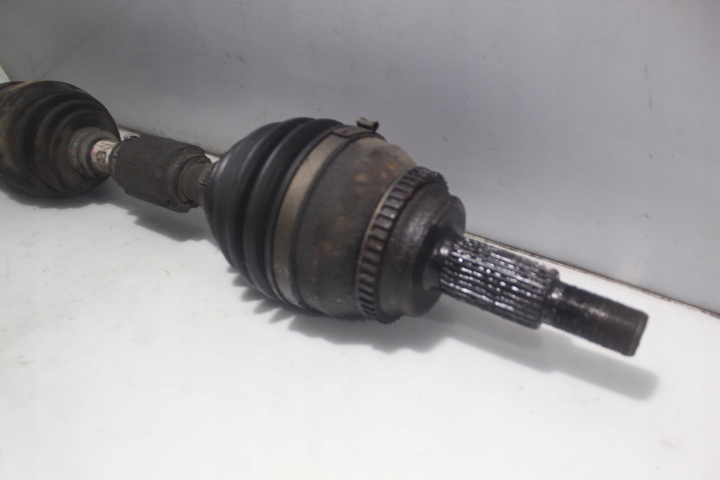 фото №3, Полуось левый перед toyota corolla verso e120 2.2d4d