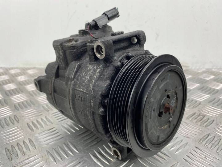 фото №1, Компрессор кондиционера mercedes-benz w203 2.2 cdi a0012305611
