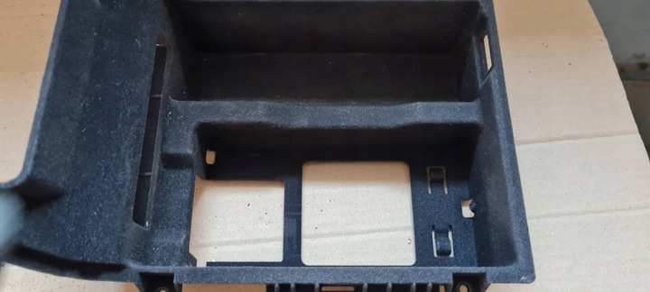 фото №8, A6 c8 4k зарядное устройство индукционная беспроводная бардачок 4k0035502b 4k0864981a