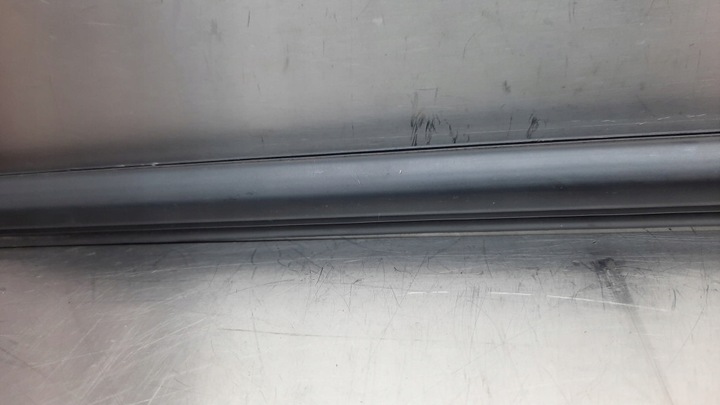 фото №3, Планка прилегла до скла двері правий перед volvo xc60 ii