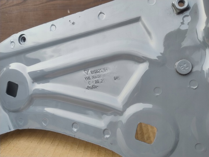 фото №7, Cayenne iii 9y0 правые кронштейн крепление крыльев перед хороший оригинал