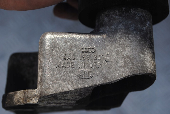 фото №5, Лапи крепление wsparcie двигателя audi a6 c4