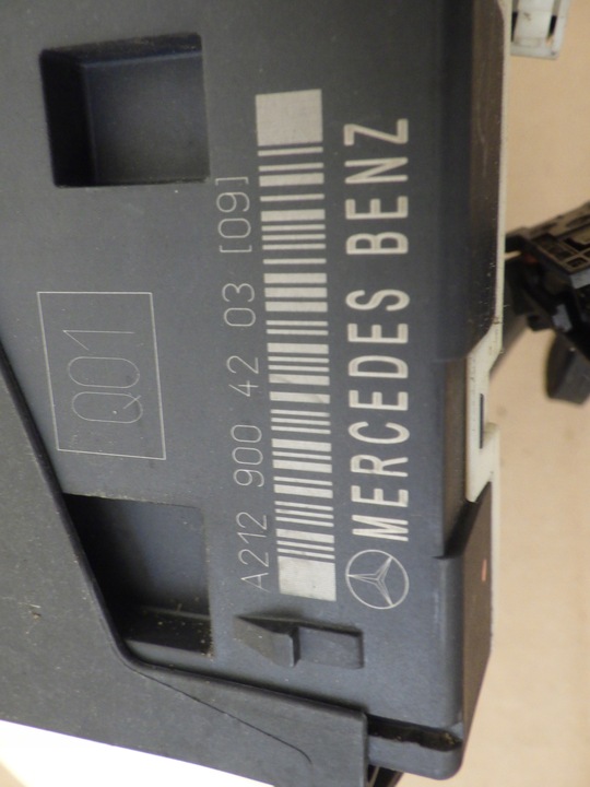 фото №5, Моторчик крышки зад доводчик w204 w212 2128201842