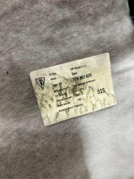 фото №7, Боковина обивка багажника правые правая porsche cayenne ii 7p5