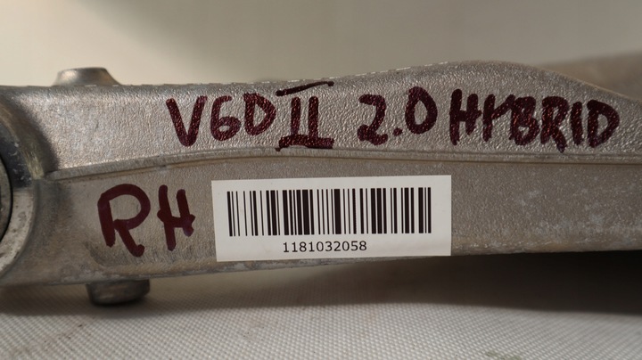 фото №10, Volvo v60 ii 2.0 t6 plug in гибрид рычаг правые зад 32292408