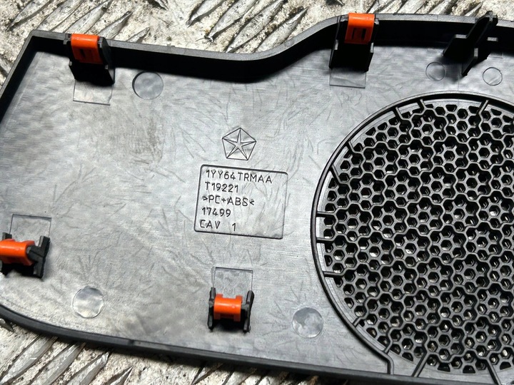 фото №3, Маскировочная накладка динамика панели консоли средняя jeep cherokee kl 13-