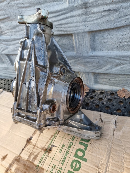 фото №11, Mercedes w205 amg 3.0 b задній міст диференціал 4-matic a2053510005 2053502900