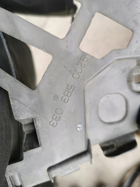 фото №8, Ковзун бампера праві зад renault clio iii універсал