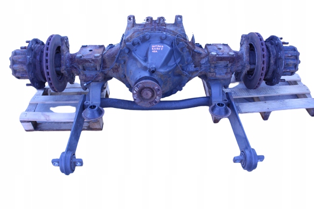 фото №1, Балка підвішування міст зад mercedes actros mp4 12r. r440-13 2,533