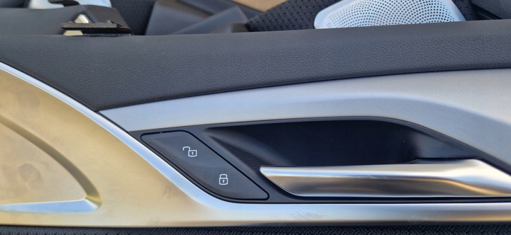 фото №7, Обшивки bmw g30 g31 bowers&wilkins jak новое оригинал