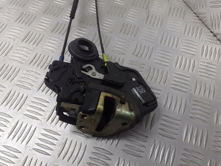 фото №2, Замок дверь центральный правый зад toyota avensis t25