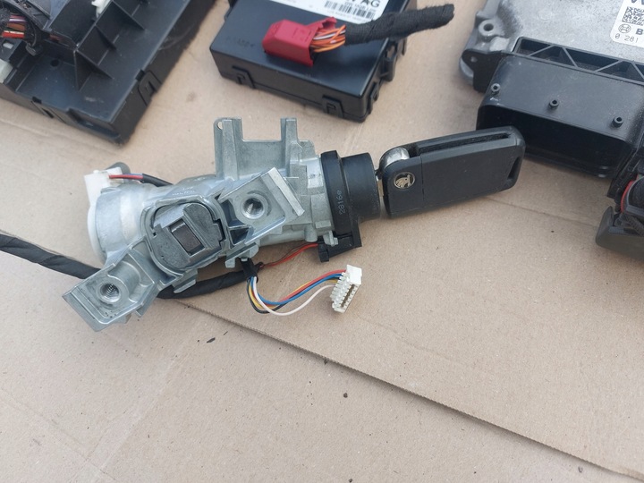 фото №5, Комп'ютер блок керування набір bsi 2.0 tdi crm skoda octavia iii 04l907309r